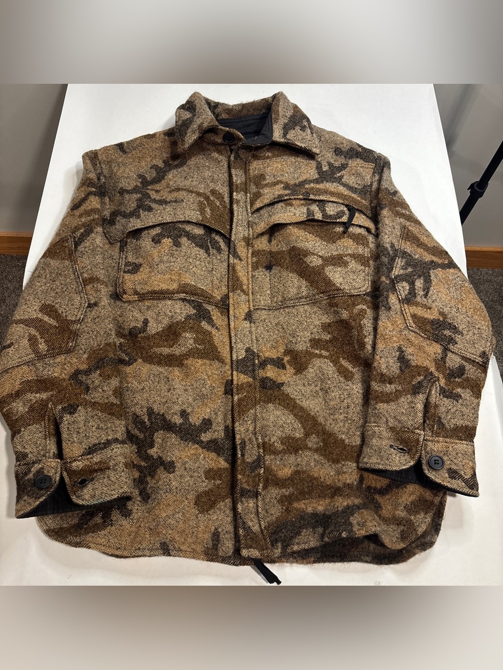 Original Vintage Sleeping Indian Design Wool Camo Jacket Made In USA Large